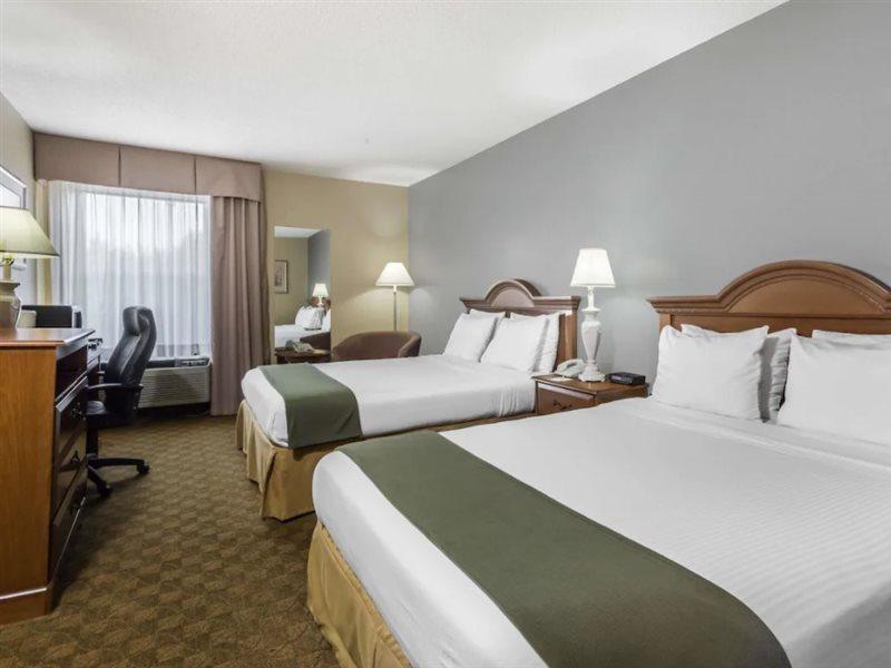 Days Inn By Wyndham Selma Exterior photo